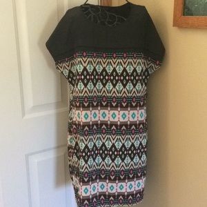 Sleeveless black/print dress tunic size small